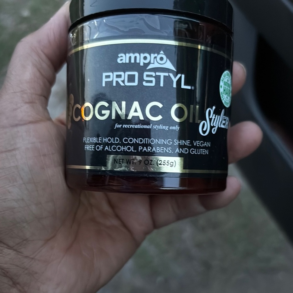 Cognac Oil Hair Styler - Black never been opened